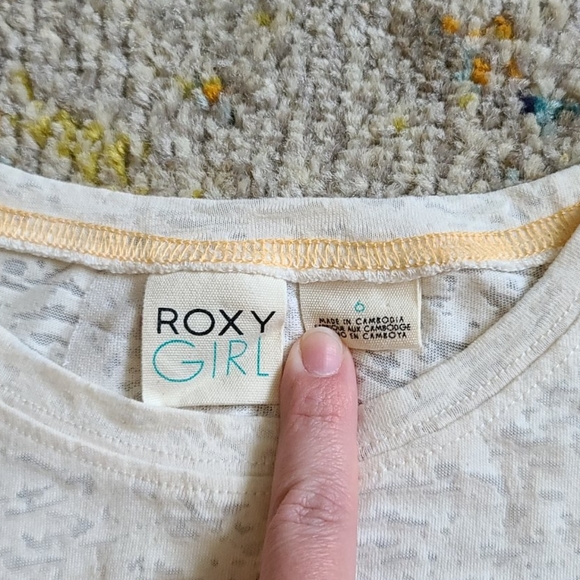 Girls Roxy Tee-Shirt - Picture 2 of 3